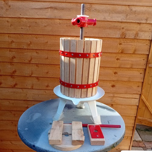 Traditional juice press 6 - press, (6